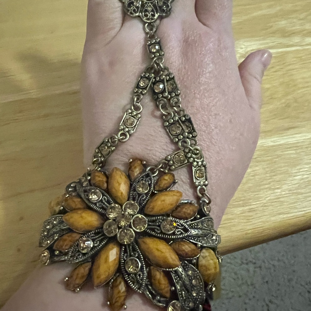 Vintage Gold and Brown Flower Hand Chain Bracelet